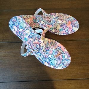Crown and ivy Wylie thong sandals 9